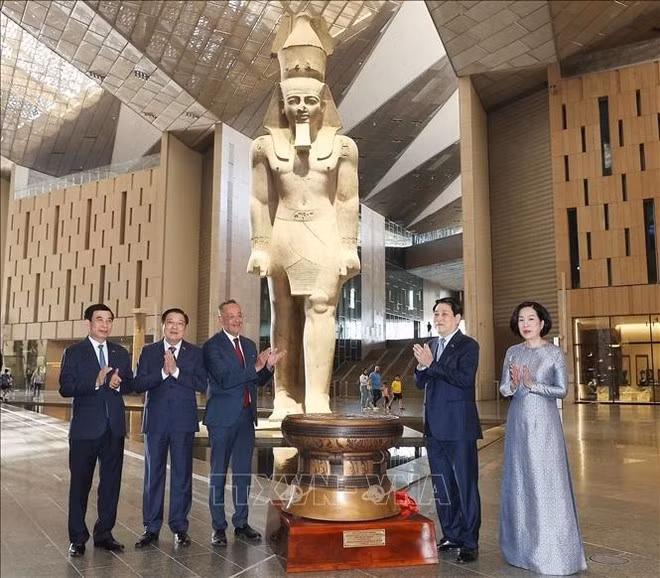 ctn-tham-bao-tang.jpg