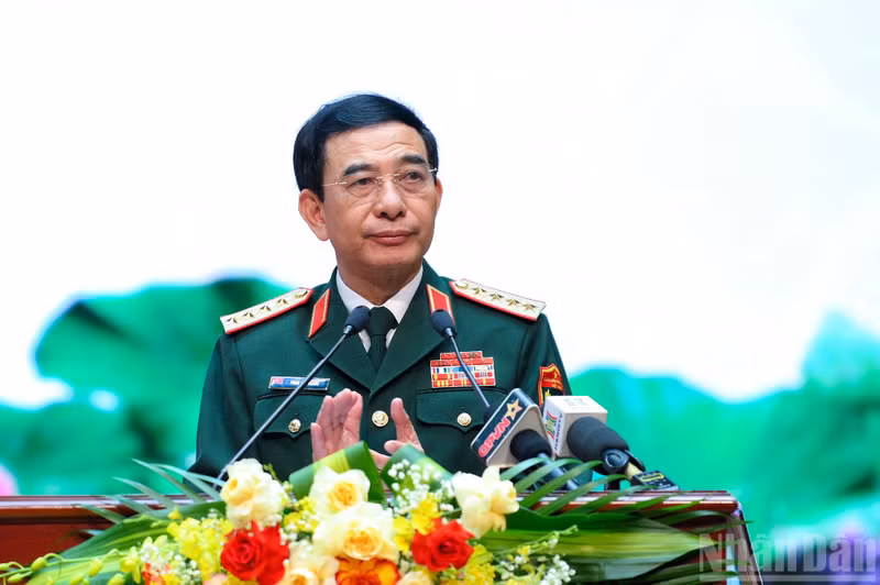 anh-02-6483.jpg