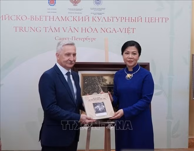 trung-tam-van-hoa-nga-viet-3.jpg