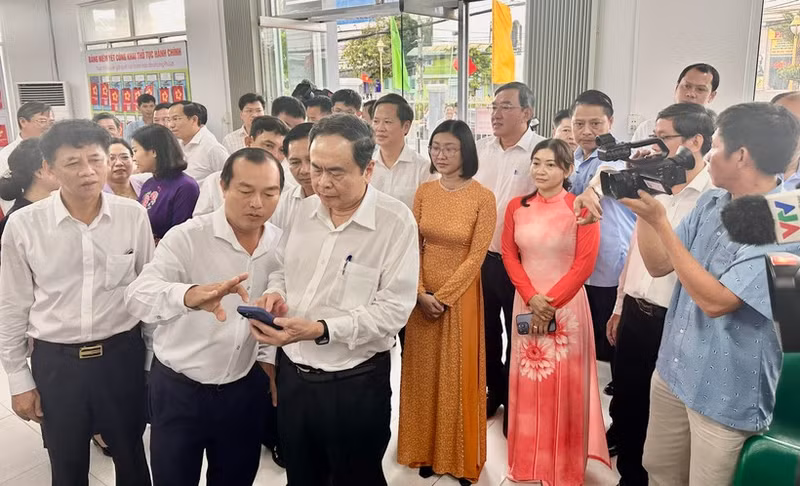 anh-04-9243.jpg