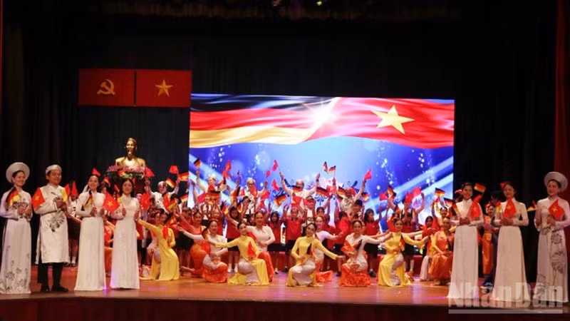 anh-07-1328.jpg