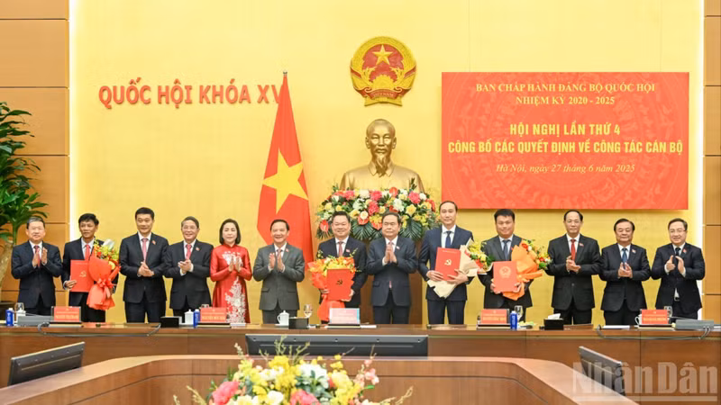 anh-02-2229.jpg