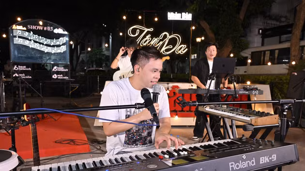 Интересные фотографии о третьем выпуске «Tan Da Show»