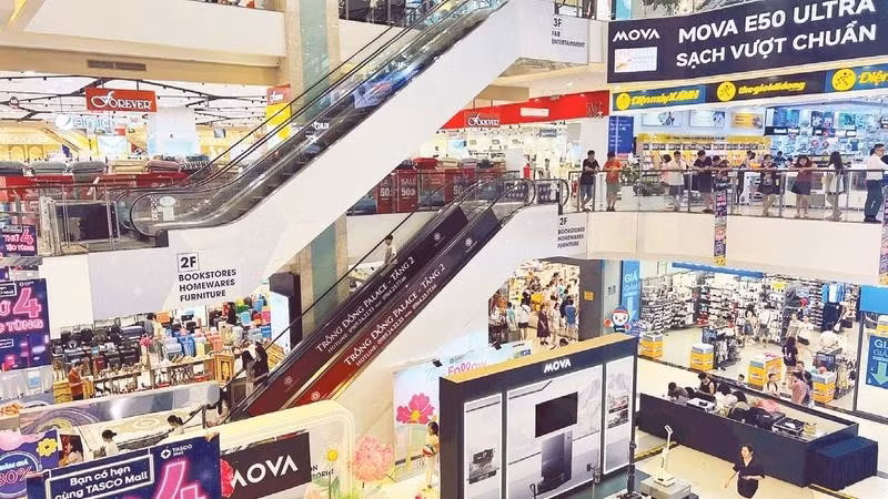 Один из уголков торгового центра Aeon Long Biên, принадлежащего ведущей японской розничной группе. Фото: Нгуен Хюи 