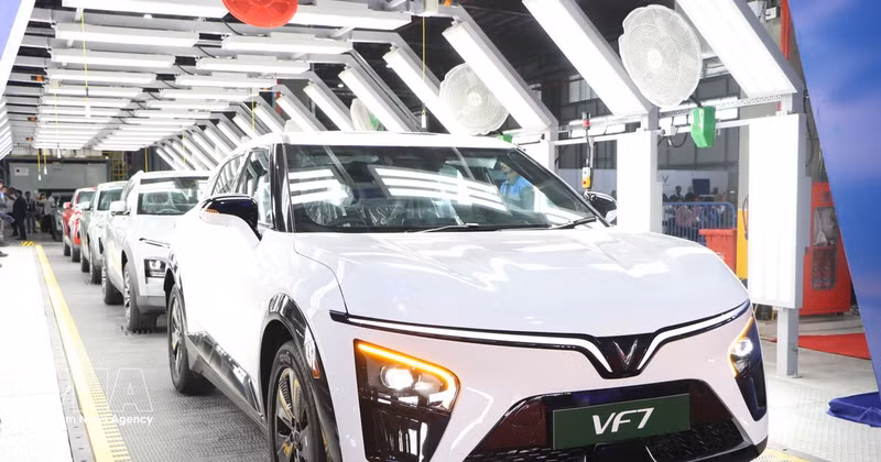 Модели электромобилей EV, произведённые на заводе VinFast в Индии. Фото: ВИА