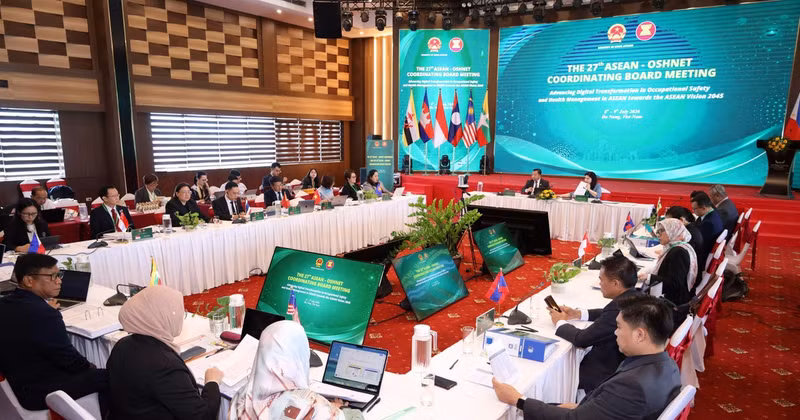 Вид с церемонии открытия 27-го заседания Координационного совета ASEAN-OSHNET в Дананге. Фото: ВИА