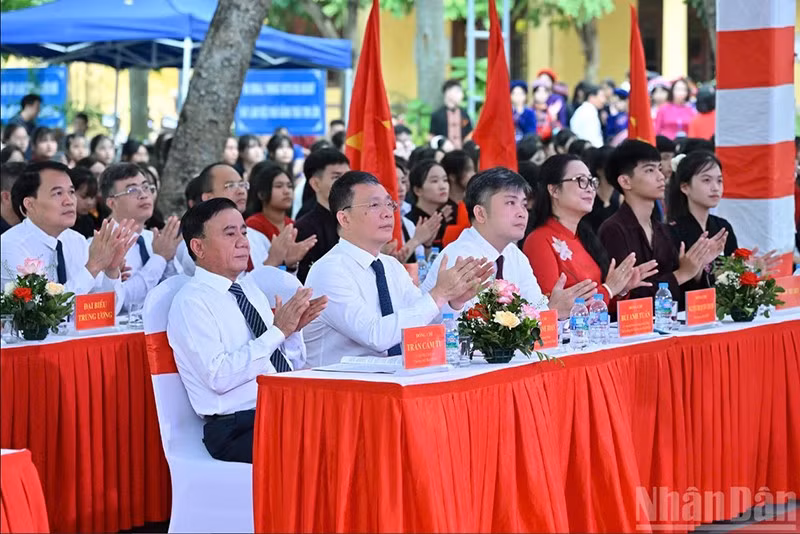nam-hoc-moi3.jpg