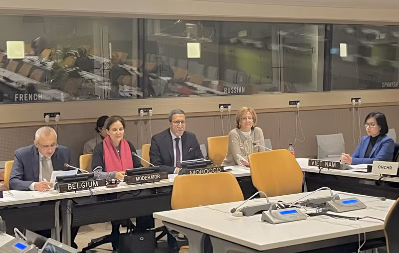 Представители стран на мероприятии. Фото: baoquocte.vn