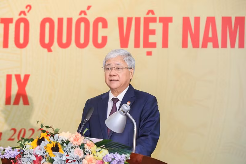 Товарищ До Ван Тьиен выступает на конференции. Фото: daidoanket.vn