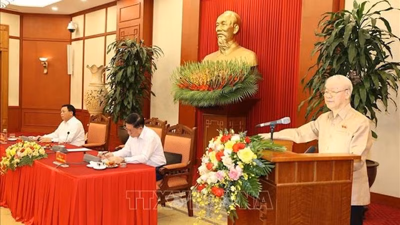 Генеральный секретарь ЦК КПВ Нгуен Фу Чонг выступает на встрече. Фото: ВИА