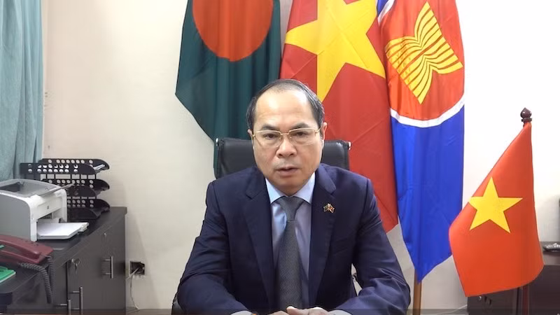 Посол Вьетнама в Бангладеш Нгуен Мань Кыонг. Фото: ВИА