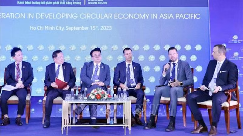 Дискуссия в рамках форума. Фото: ВИА