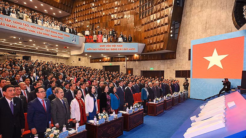 Делегаты на конгрессе.