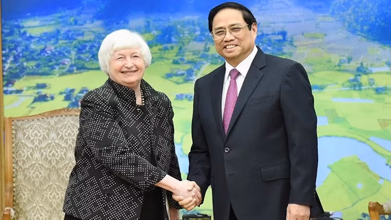 Премьер-министр Фам Минь Тьинь и Министр финансов США Джанет Йеллен. Фото: Чан Хай