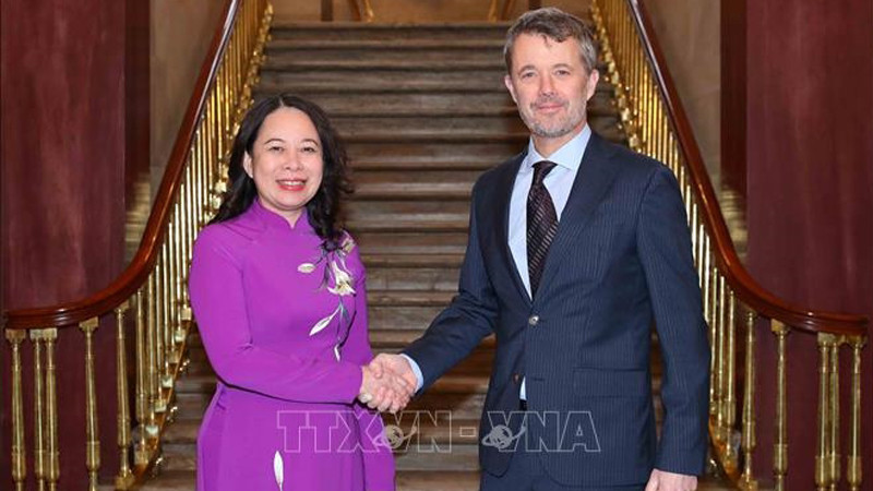 Вице-президент Во Тхи Ань Суан и Наследный принц Дании Фредерик. Фото: ВИА