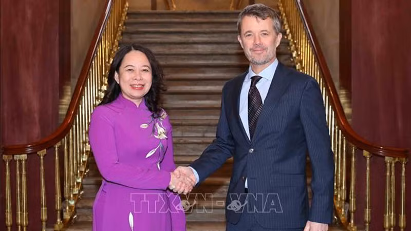 Вице-президент Во Тхи Ань Суан и Наследный принц Дании Фредерик. Фото: ВИА