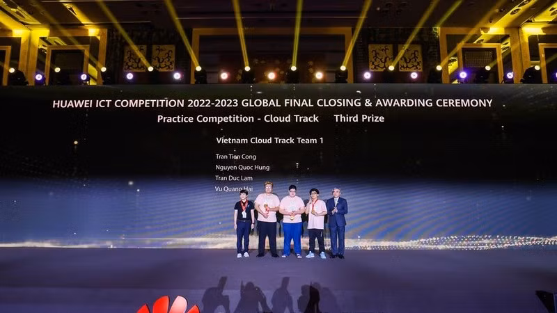 Вьетнамская команда заняла третье место в категории «Облако».