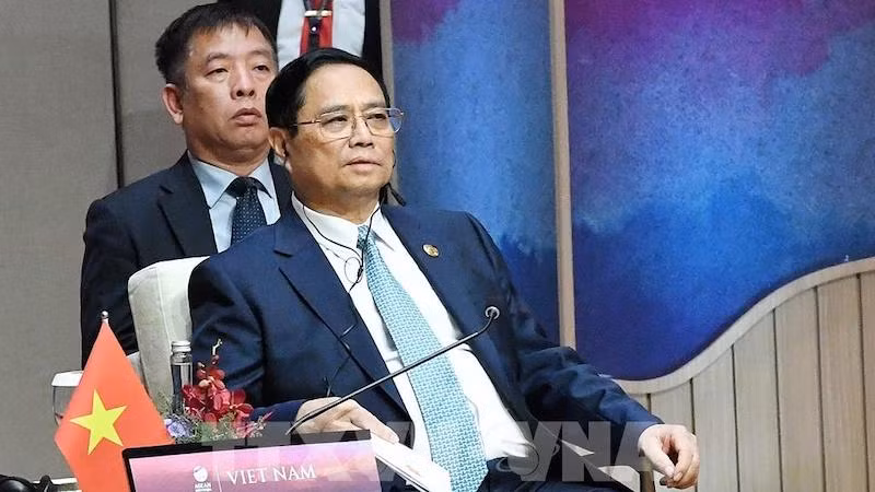 Премьер-министр Фам Минь Тьинь на совещании. Фото: ВИА