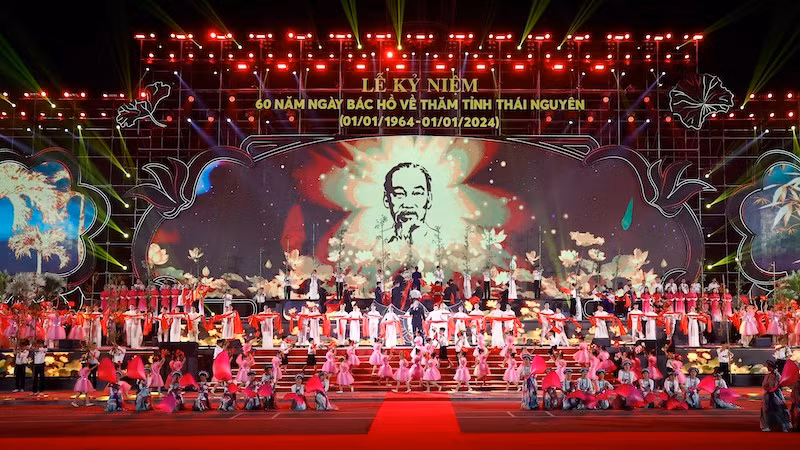 Художественный номер на церемонии. Фото: ВИА