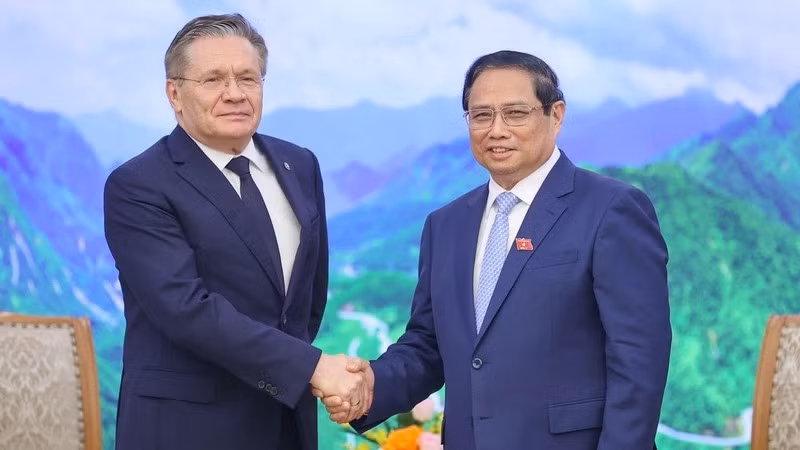 Премьер-министр Фам Минь Тьинь и Генеральный директор Росатома А.Е. Лихачев. Фото: Чан Хай