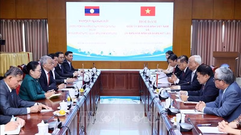 Общий вид переговоров. Фото: ВИА