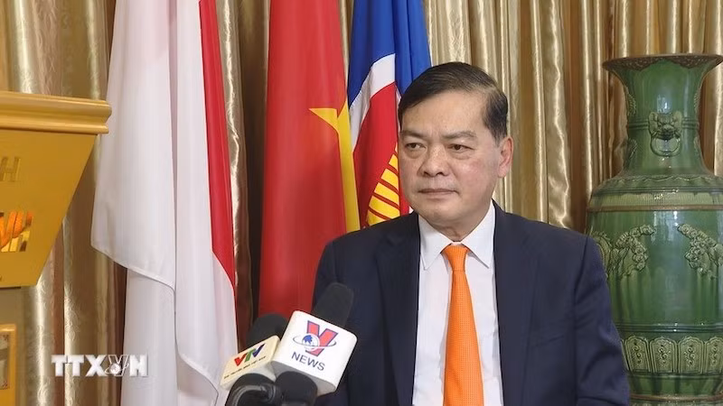 Посол Вьетнама в Сингапуре Май Фыок Зунг. Фото: ВИА