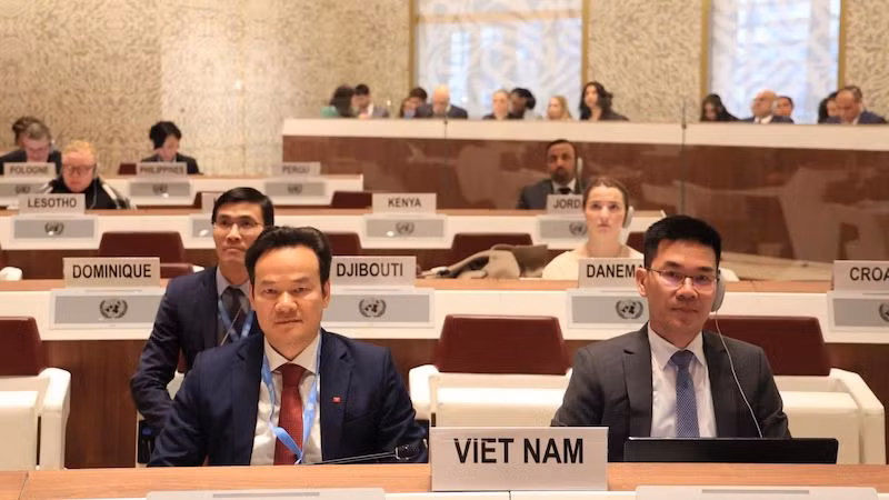 Делегация Вьетнама на дискуссии. Фото: ВИА