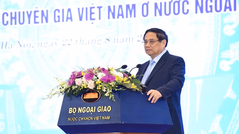 Премьер-министр Фам Минь Тьинь выступает на мероприятии. Фото: Чан Хай