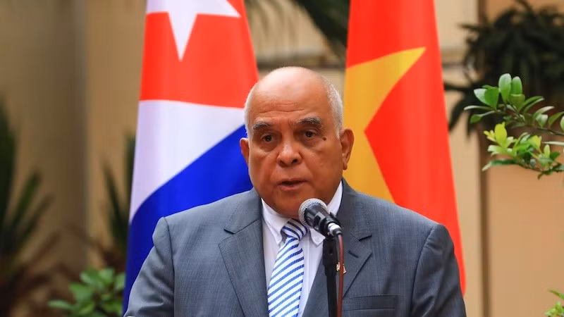 Посол Кубы во Вьетнаме Орландо Николас Эрнандес Гильен. Фото: ВИА