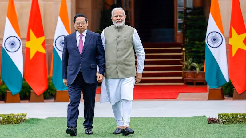 Премьер-министр Фам Минь Тьинь и Премьер-министр Индии Нарендра Моди. Фото: Нят Бак