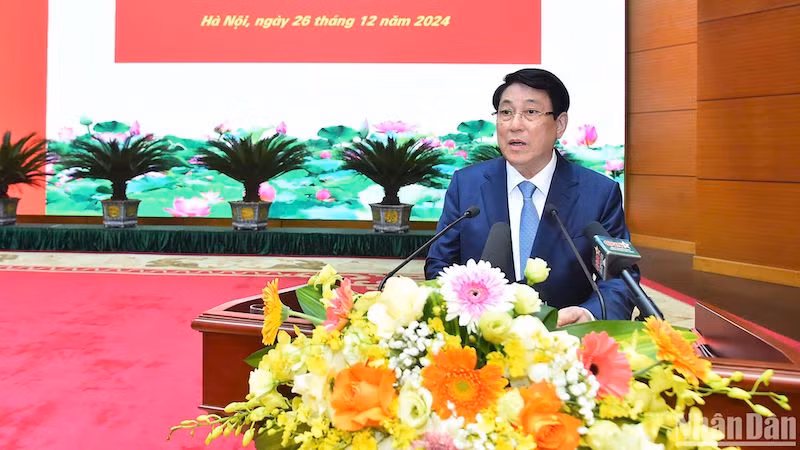 Президент Лыонг Кыонг выступает на конференции. Фото: Тхюи Нгуен