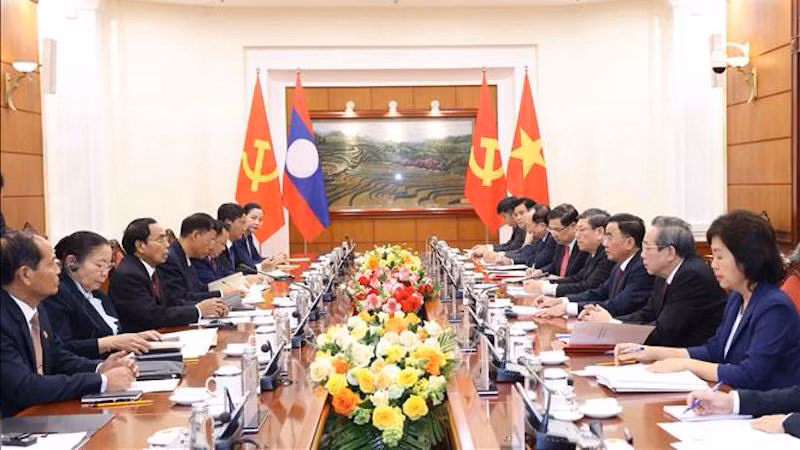 Общий вид переговоров. Фото: ВИА