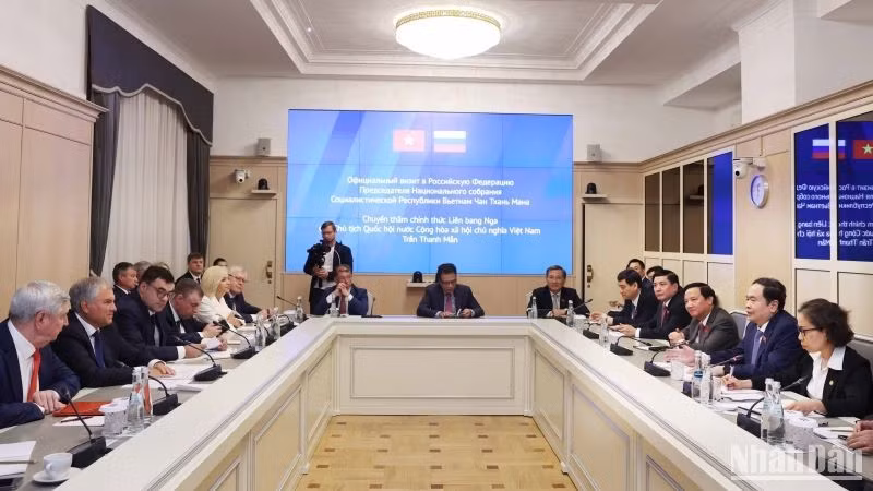 Общий вид переговоров. Фото: Тхонг Нят Общий вид переговоров. Фото: Тхонг Нят