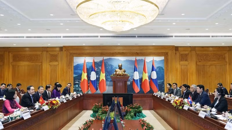 Общий вид переговоров. Фото: ВИА