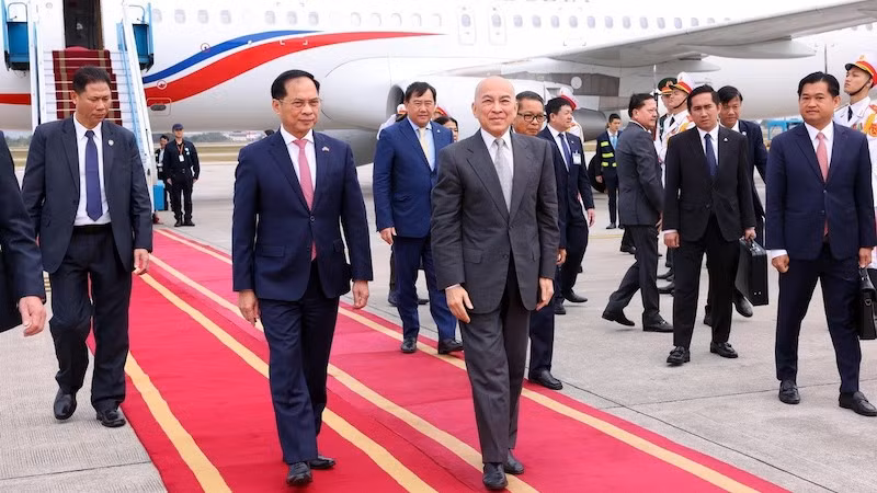 Это 4-й государственный визит короля Нородома Сиамони во Вьетнам. Фото: ВИА