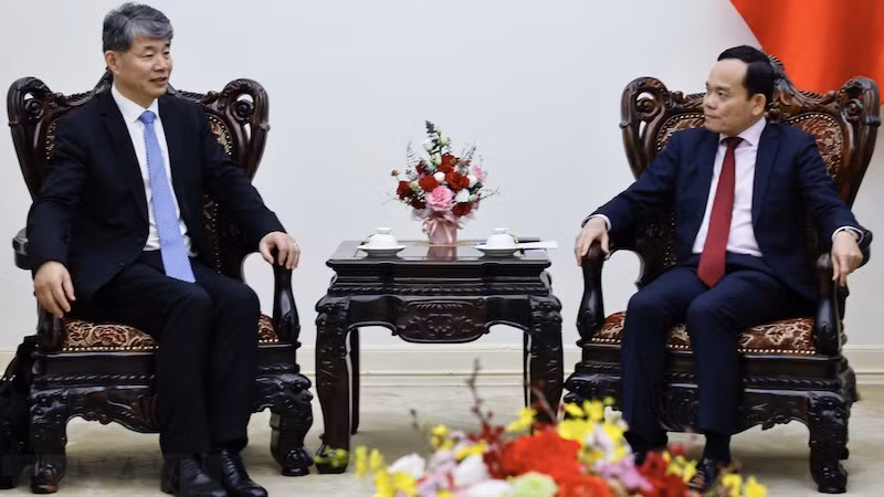 Вице-премьер Чан Лыу Куанг принял заместителя генерального директора МАГАТЭ Хуа Лю. Фото: ВИА