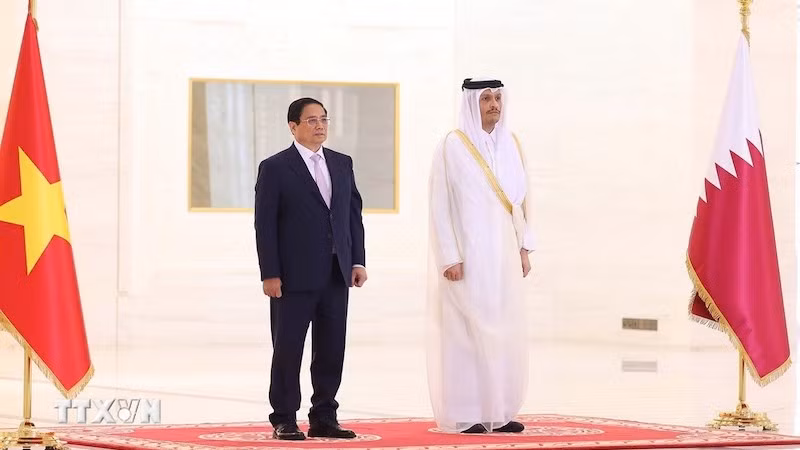 Исполняются государственные гимны. Фото: ВИА