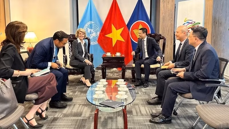 Общий вид приема. Фото: ВИА