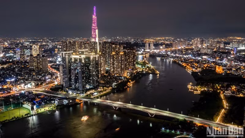 Город Хошимин - одно из самых популярных мест для иностранных туристов. Фото: Тхань Дат