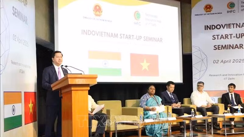 Посол Вьетнама в Индии Нгуен Тхань Хай выступает на семинаре. Фото: ВИА