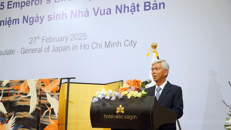 Зампредседателя Народного комитета города г. Хошимина Во Ван Хоан выступает на церемонии. Фото: ВИА