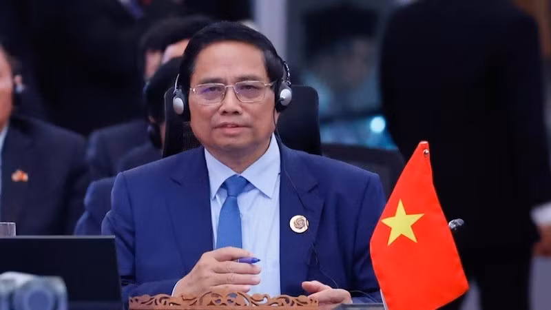 Премьер-министр Фам Минь Тьинь выступает на саммите. Фото: VGP