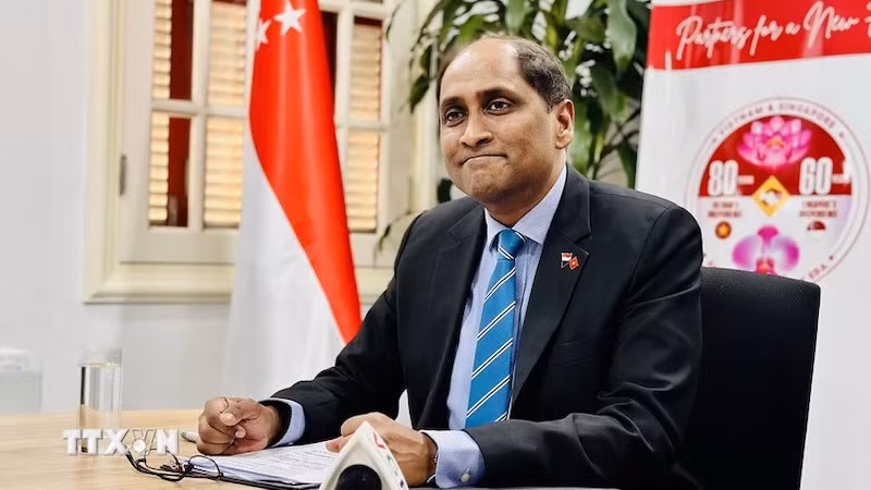 Посол Сингапура во Вьетнаме Джая Ратнам. Фото: ВИА