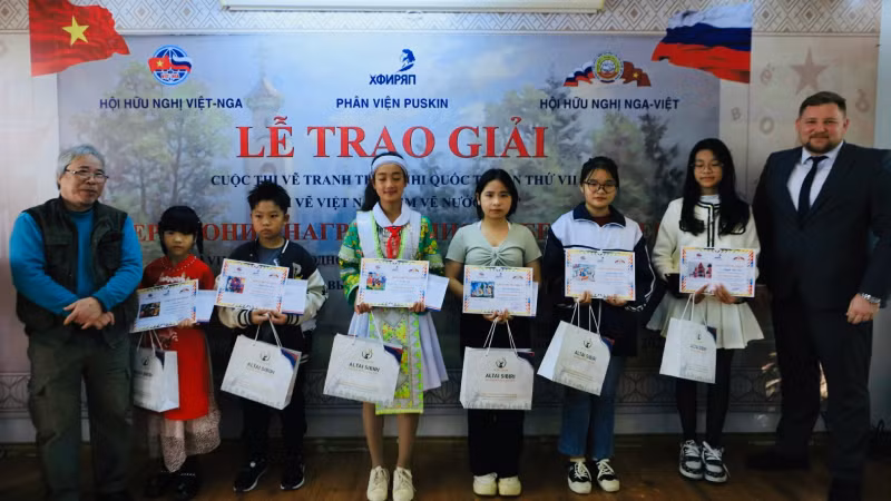 Впервые в конкурсе приняли участие дети-представители этнических меньшинств. Фото: Чан Хиеу