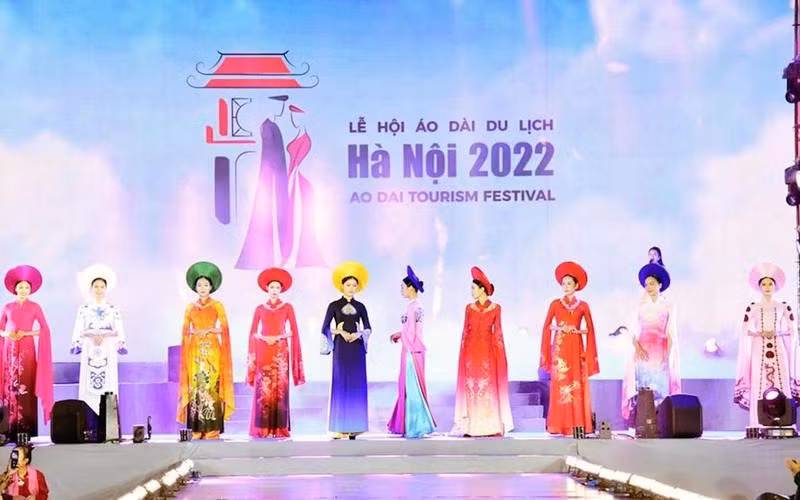 Фестиваль распространяет традиционные культурные ценности Ханоя и Вьетнама среди отечественных и международных друзей.