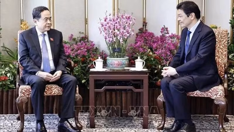 Председатель НС Вьетнама Чан Тхань Ман (слева) и Премьер-министр Сингапура Лоуренс Вонг. Фото: ВИA