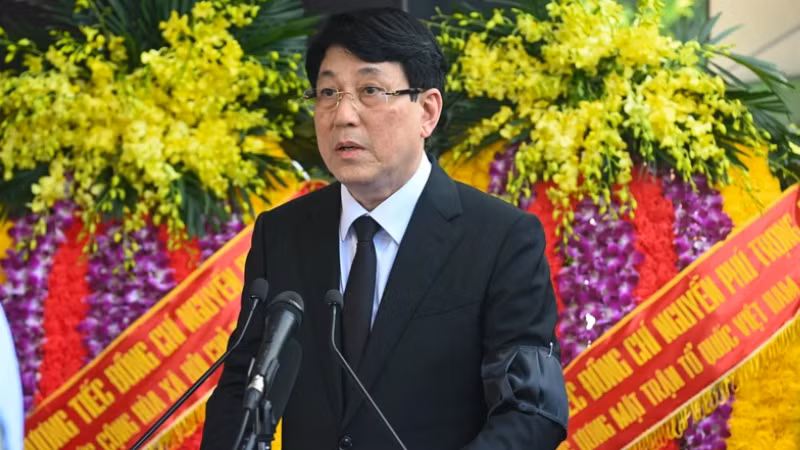 Товарищ Лыонг Кыонг, член Политбюро, Постоянный член Секретариата, глава Комитета по организации траурной церемонии Генерального секретаря ЦК КПВ Нгуен Фу Чонга, высказал слова благодарности.