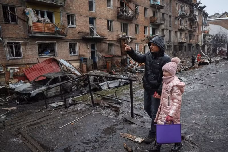 Разразившийся в Украине конфликт оказал глубокое влияние на ситуацию с безопасностью в Европе, из-за конфликта отношения России с Европейским союзом (ЕС) и Организацией Североатлантического договора (НАТО) перешли в состояние конфронтации. Финляндия и Швеция отказались от традиционного нейтралитета. Конфликт также приводит к кризису энергетики, миграции и др.