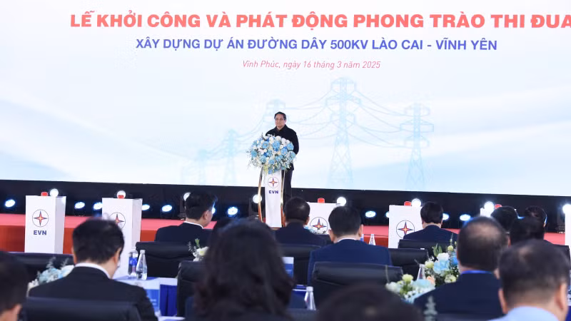 Общий вид церемонии закладки первого камня проекта ЛЭП 500 кВ Лаокай – Виньйен. Фото: Чан Хай 