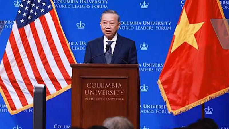 Генеральный секретарь ЦК КПВ, Президент То Лам выступает с речью. Фото: ВИА